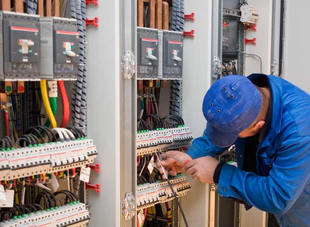 Intervention homme électricien Intervention homme électricien